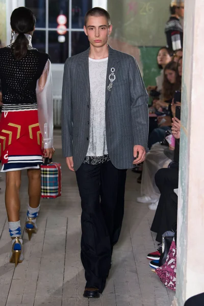 Look 72